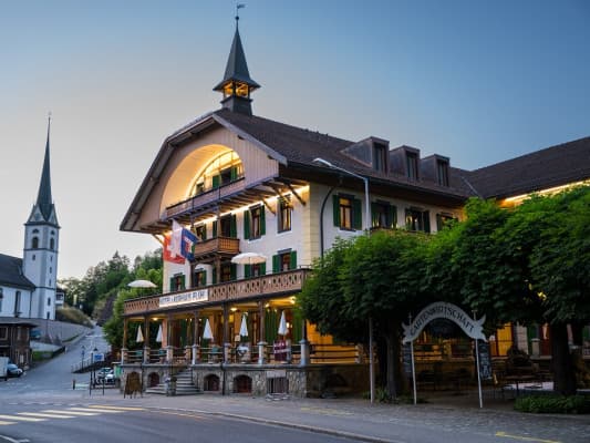 FLÜHLI Hotel Kurhaus